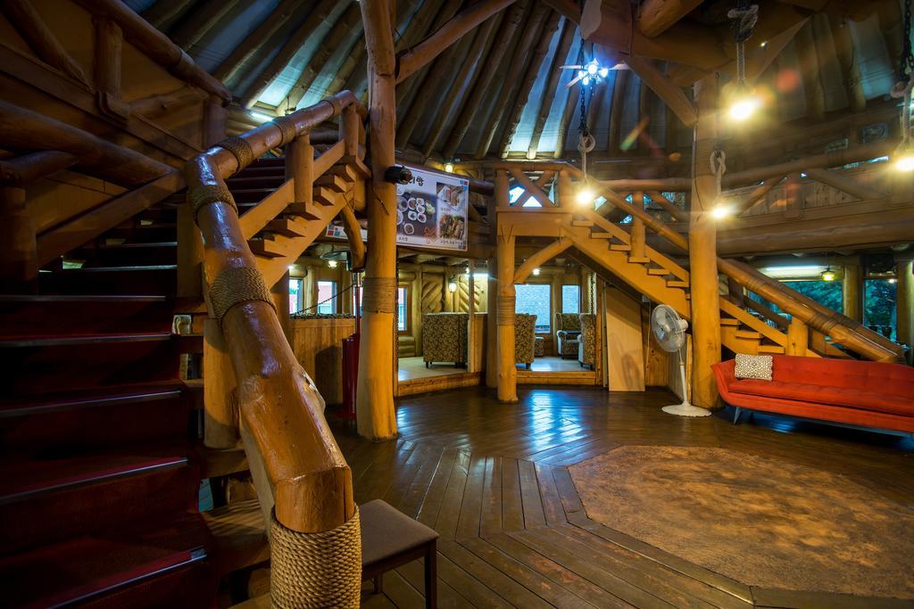 Witch'S Broomstick Jeju Exterior photo