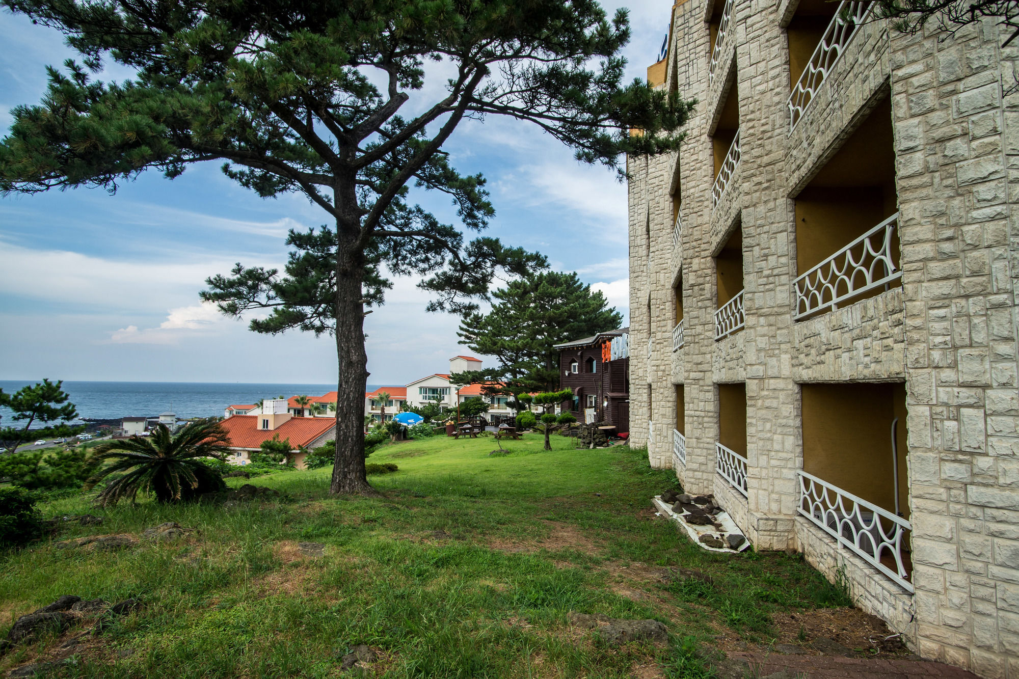 Witch'S Broomstick Jeju Exterior photo