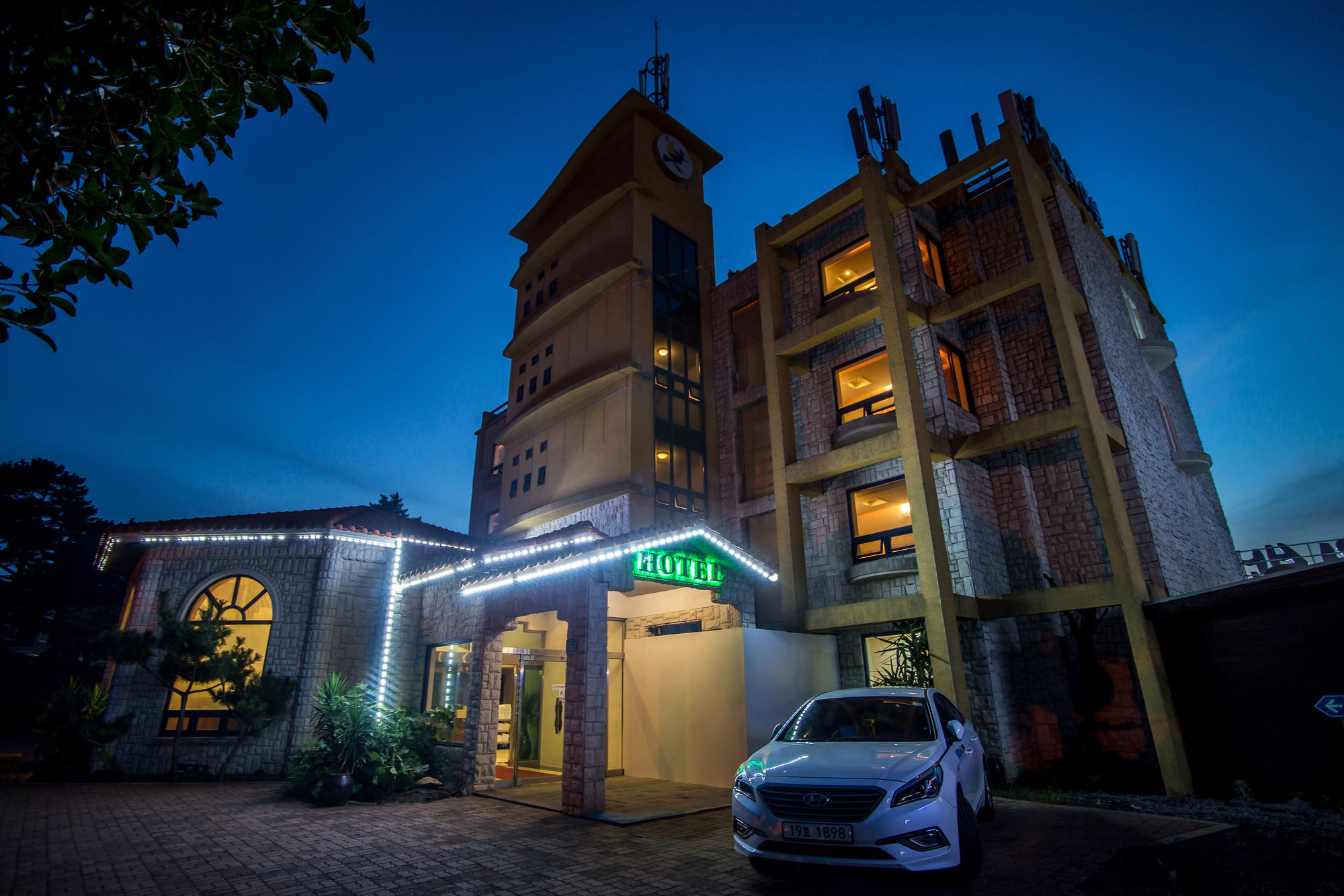 Witch'S Broomstick Jeju Exterior photo