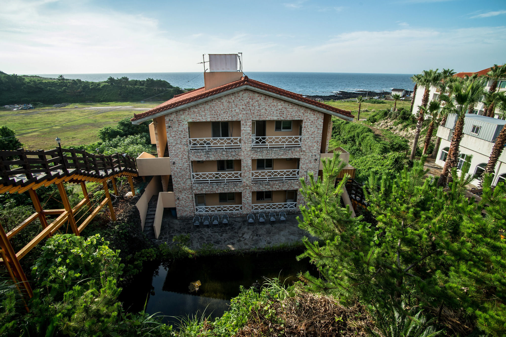 Witch'S Broomstick Jeju Exterior photo