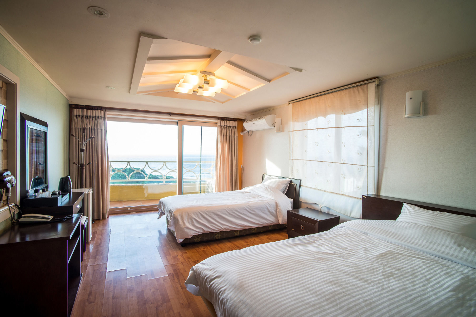 Witch'S Broomstick Jeju Exterior photo